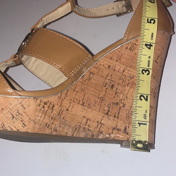 Guess Cork Wedge. Size 8 - Picture 13 of 15